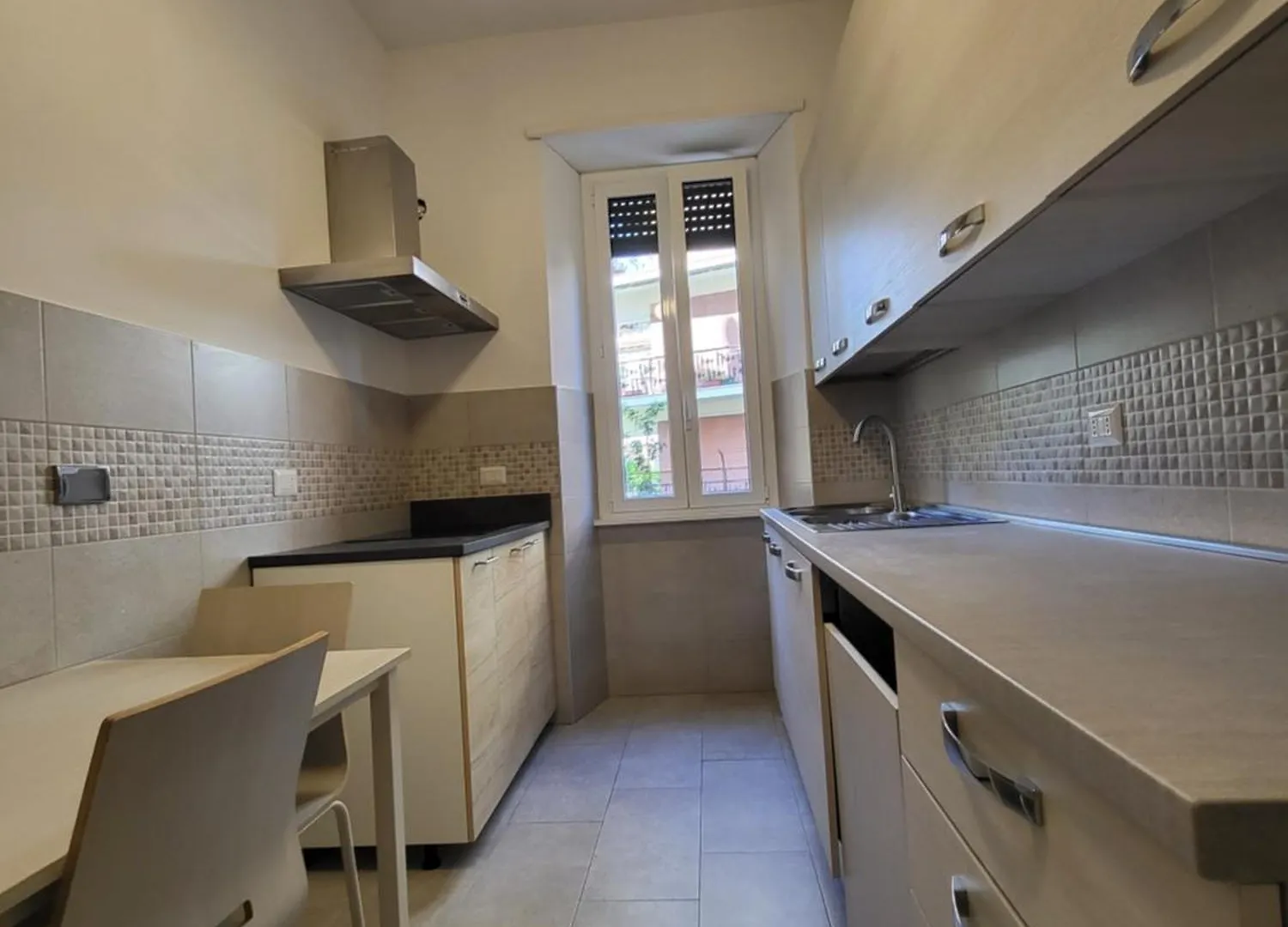Dream House Re Di Roma - 50Mt To Metro Station, Central Position, 4Pax, 2Bdr