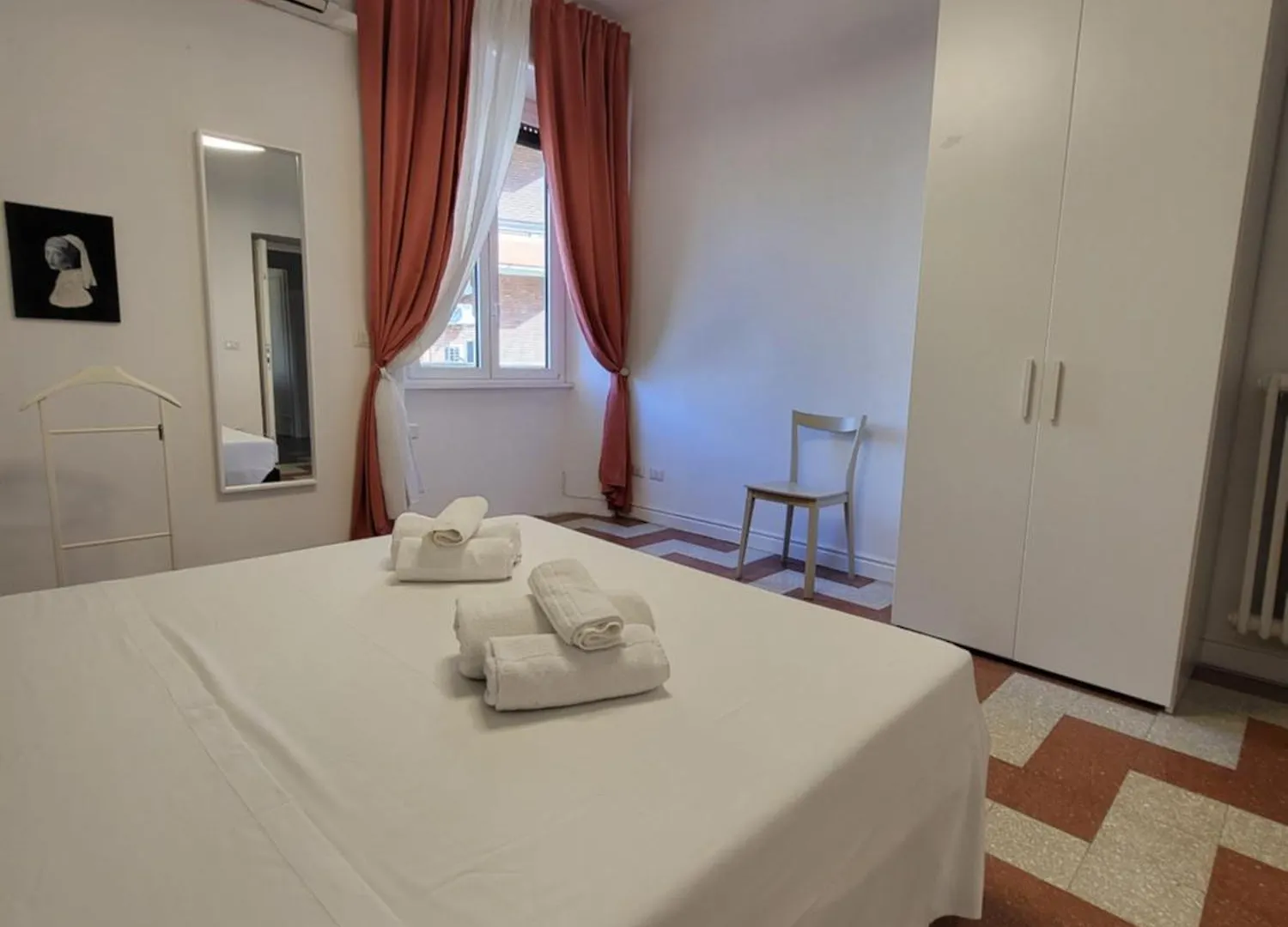 Apartment Dream House Re Di Roma - 50Mt To Metro Station, Central Position, 4Pax, 2Bdr