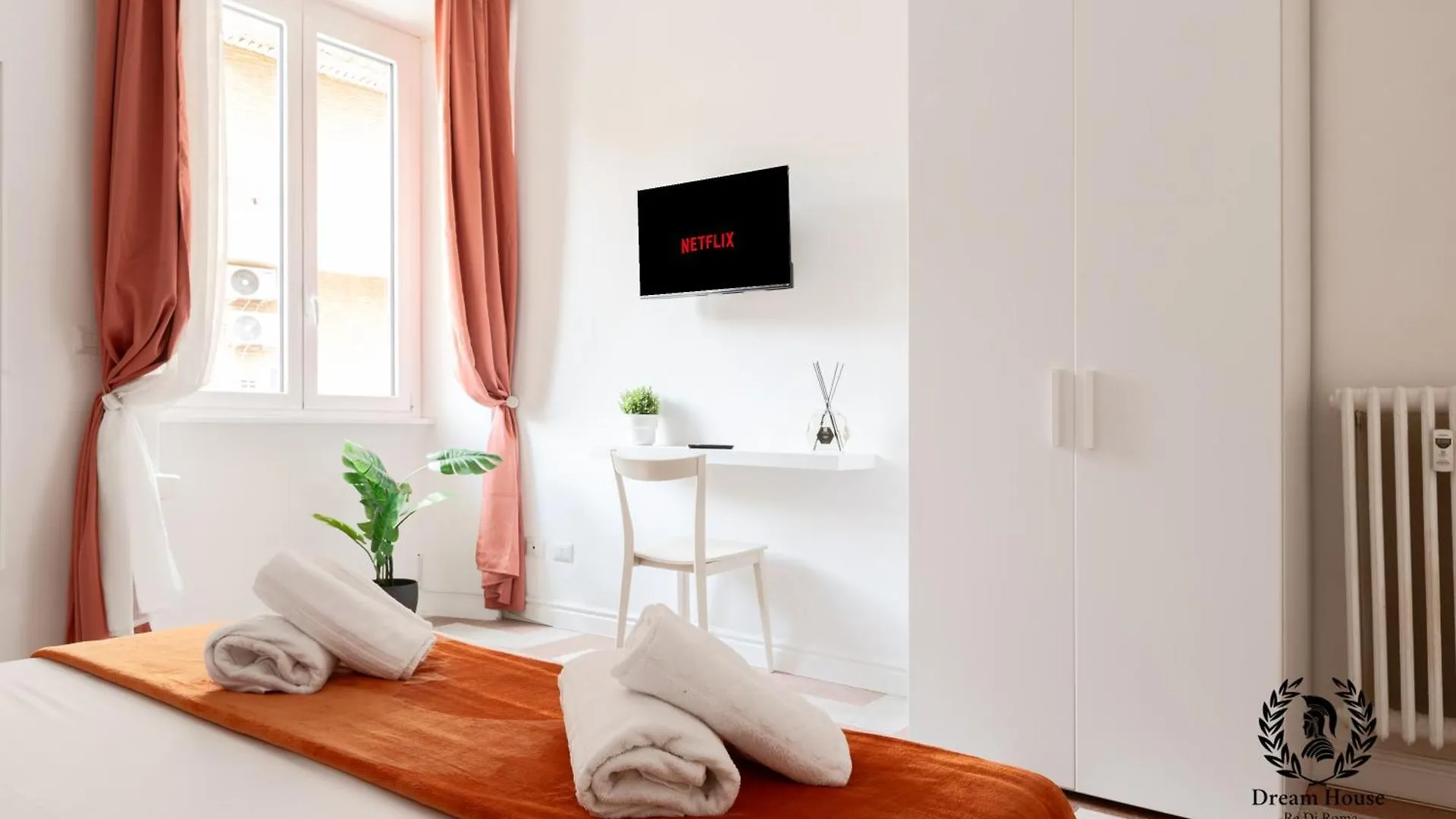 Dream House Re Di Roma - 50Mt To Metro Station, Central Position, 4Pax, 2Bdr Italy